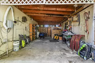 19726 SW Oak St, Beaverton, OR 97078 - Photo 36