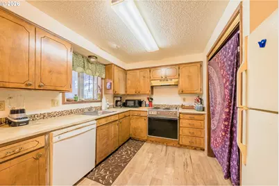 3217 NE Tide Ave, Lincoln City, OR 97367 - Photo 4