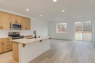 806 NW 178th Wy, Ridgefield, WA 98642 - Photo 4