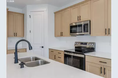806 NW 178th Way, Ridgefield, WA 98642 - Photo 8