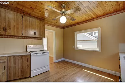 510 Ash St, Vancouver, WA 98661 - Photo 8