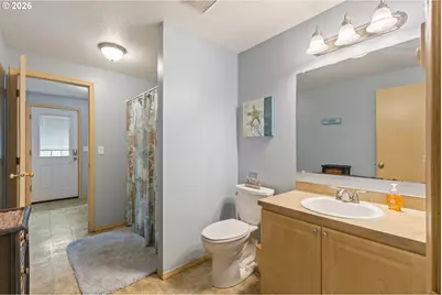 220 Wells Rd, Oakland, OR 97462 - Photo 36