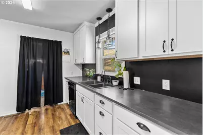 165 SW Delwood St, Pilot Rock, OR 97868 - Photo 12