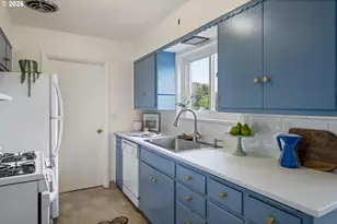 3855 NE Webster St, Portland, OR 97211 - Photo 18