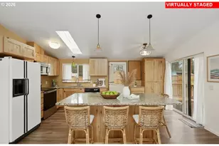 39 N Eagle Point Rd, Tygh Valley, OR 97063 - Photo 6