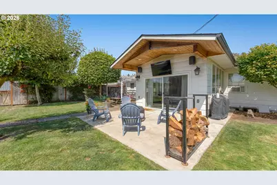1110 W Oak St, Lebanon, OR 97355 - Photo 6