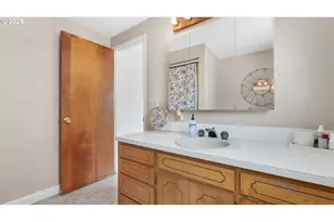 1110 W Oak St, Lebanon, OR 97355 - Photo 34
