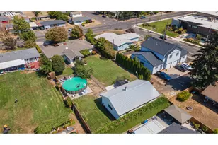 1110 W Oak St, Lebanon, OR 97355 - Photo 4