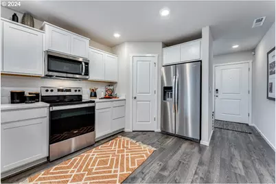 10703 NE 121st Ave, Vancouver, WA 98662 - Photo 6