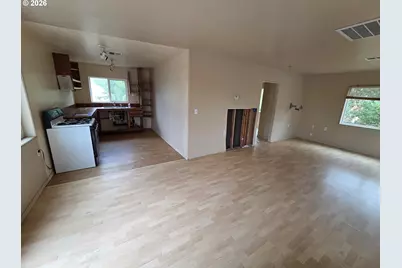 119 Pleasant Ave, Roseburg, OR 97470 - Photo 8