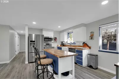 34792 Row River Rd, Cottage Grove, OR 97424 - Photo 8