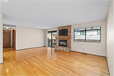 14859 NE Thompson St, Portland, OR 97230 - Photo 6