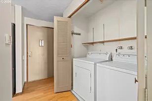 14859 NE Thompson St, Portland, OR 97230 - Photo 22