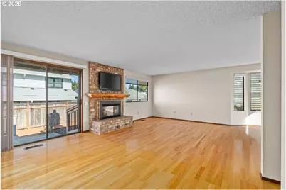 14859 NE Thompson St, Portland, OR 97230 - Photo 4