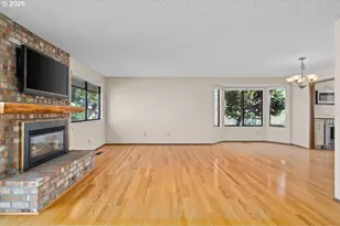 14859 NE Thompson St, Portland, OR 97230 - Photo 8