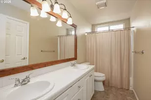 16713 NW Countryridge Dr, Portland, OR 97229 - Photo 18