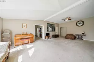 609 NE South Shore Rd, Portland, OR 97211 - Photo 22