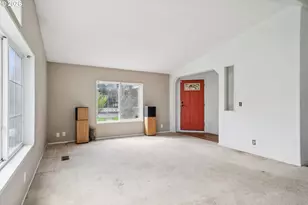 609 NE South Shore Rd, Portland, OR 97211 - Photo 8