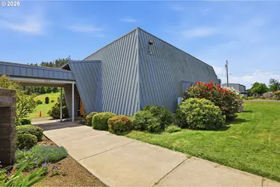 552 Holbrook Ln, Creswell, OR 97426 - Photo 6