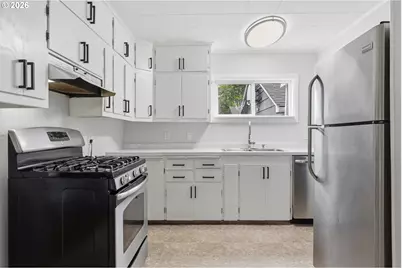 950 Williams St, Eugene, OR 97402 - Photo 8