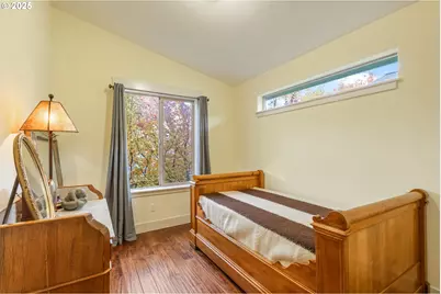 20298 Poe Sholes Dr, Bend, OR 97703 - Photo 16