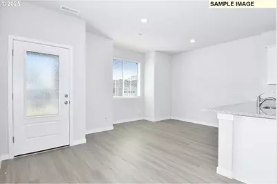 1171 Parkside Ave, Woodburn, OR 97071 - Photo 4