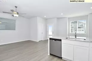 1171 Parkside Ave, Woodburn, OR 97071 - Photo 10