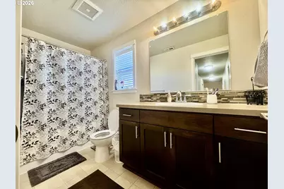 277 SW Mt Rainier St, McMinnville, OR 97128 - Photo 34