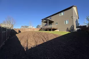 277 SW Mount Rainier St, McMinnville, OR 97128 - Photo 38