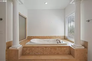 5823 NW Inglewood Ct, Camas, WA 98607 - Photo 16