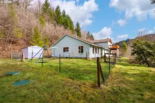 38220 NE Sunset Falls Rd, Yacolt, WA 98675 - Photo 32