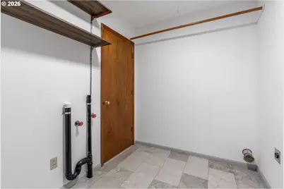 210 W Franklin St, Bingen, WA 98605 - Photo 18