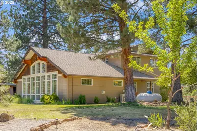 19723 Buck Canyon Rd, Bend, OR 97702 - Photo 2