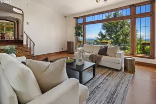 5570 SW Menefee Dr, Portland, OR 97239 - Photo 8