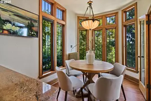 5570 SW Menefee Dr, Portland, OR 97239 - Photo 18