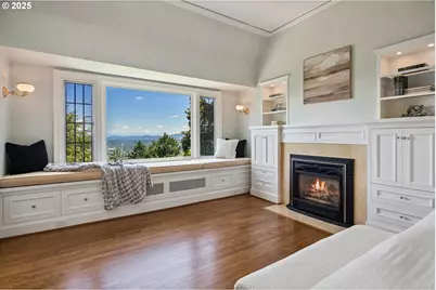 5570 SW Menefee Dr, Portland, OR 97239 - Photo 26