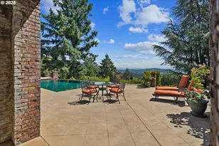 5570 SW Menefee Dr, Portland, OR 97239 - Photo 42