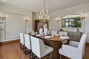 5570 SW Menefee Dr, Portland, OR 97239 - Photo 16