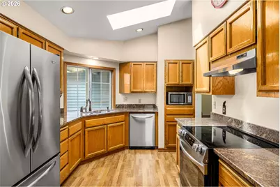 701 SW Linneman Ct, Gresham, OR 97030 - Photo 12
