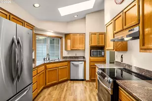 701 SW Linneman Ct, Gresham, OR 97030 - Photo 12