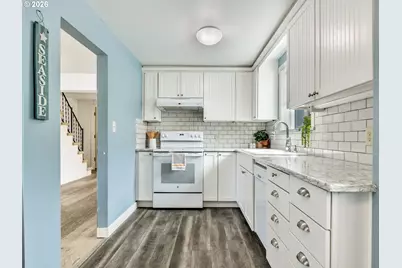 560 S Downing St, Seaside, OR 97138 - Photo 16