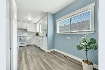 560 S Downing St, Seaside, OR 97138 - Photo 22