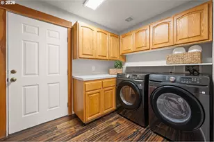 2262 Todd St, Eugene, OR 97405 - Photo 14
