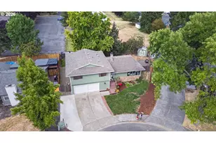 2261 SW 195th Ave, Beaverton, OR 97003 - Photo 2