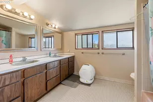 1122 SE 1st St, Winlock, WA 98596 - Photo 30