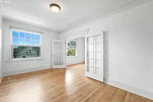 2109 NW Irving St, Portland, OR 97210 - Photo 16