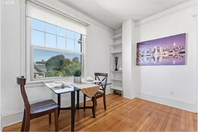 2109 NW Irving St #304, Portland, OR 97210 - Photo 6