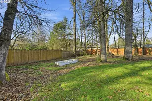 241 NE Azalea Dr, Adair Village, OR 97330 - Photo 32