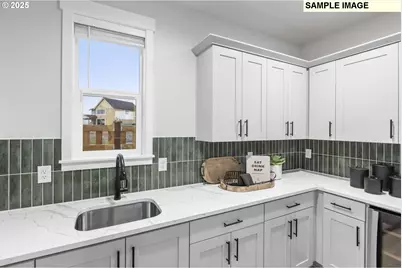 777 Magnolia Ave, Woodburn, OR 97071 - Photo 4