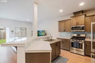 2856 S Nectarine St, Cornelius, OR 97113 - Photo 6